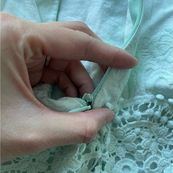 Mint green backless mini dress
Brand: from 1861 (boutique in MTL)
Size fit XS/S - Picture 7 of 11